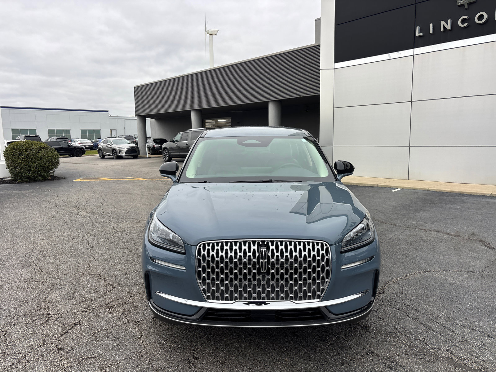 New 2025 Lincoln Corsair AWD image 2