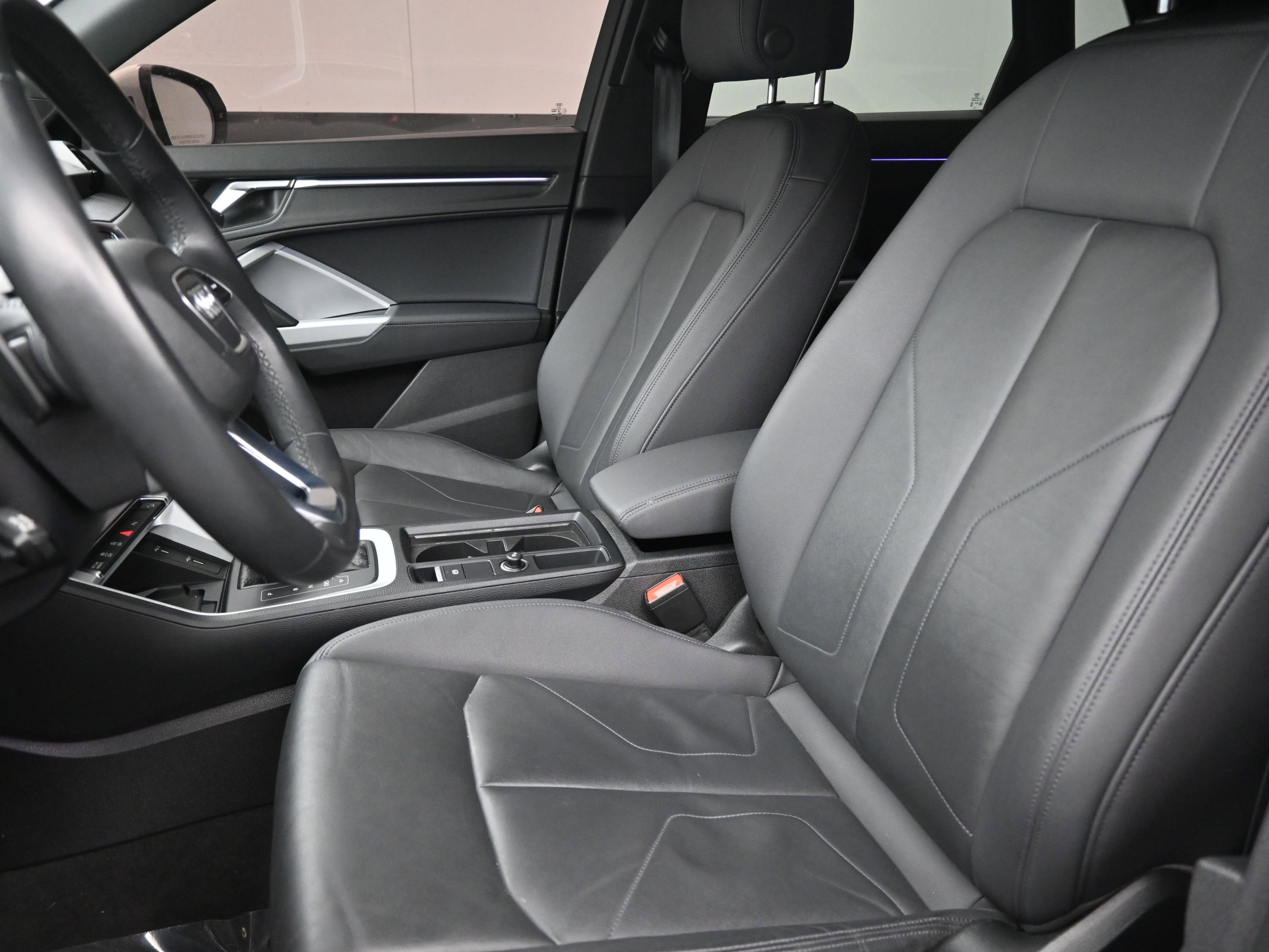 Used 2021 Audi Q3 2.0T Premium Plus w/ Premium Plus Package image 11