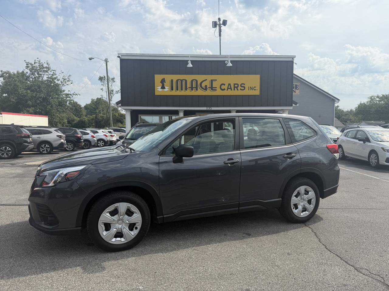 Used 2024 Subaru Forester AWD/4WD image 2