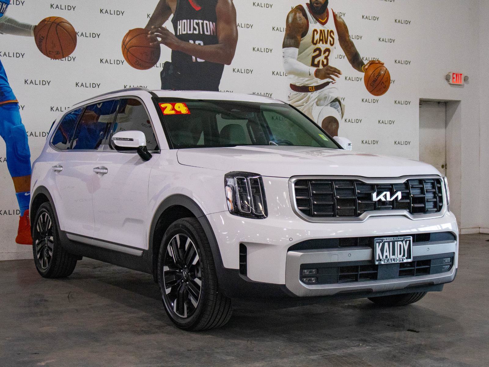 Used 2024 Kia Telluride SX w/ Towing Package AWD/4WD image 21