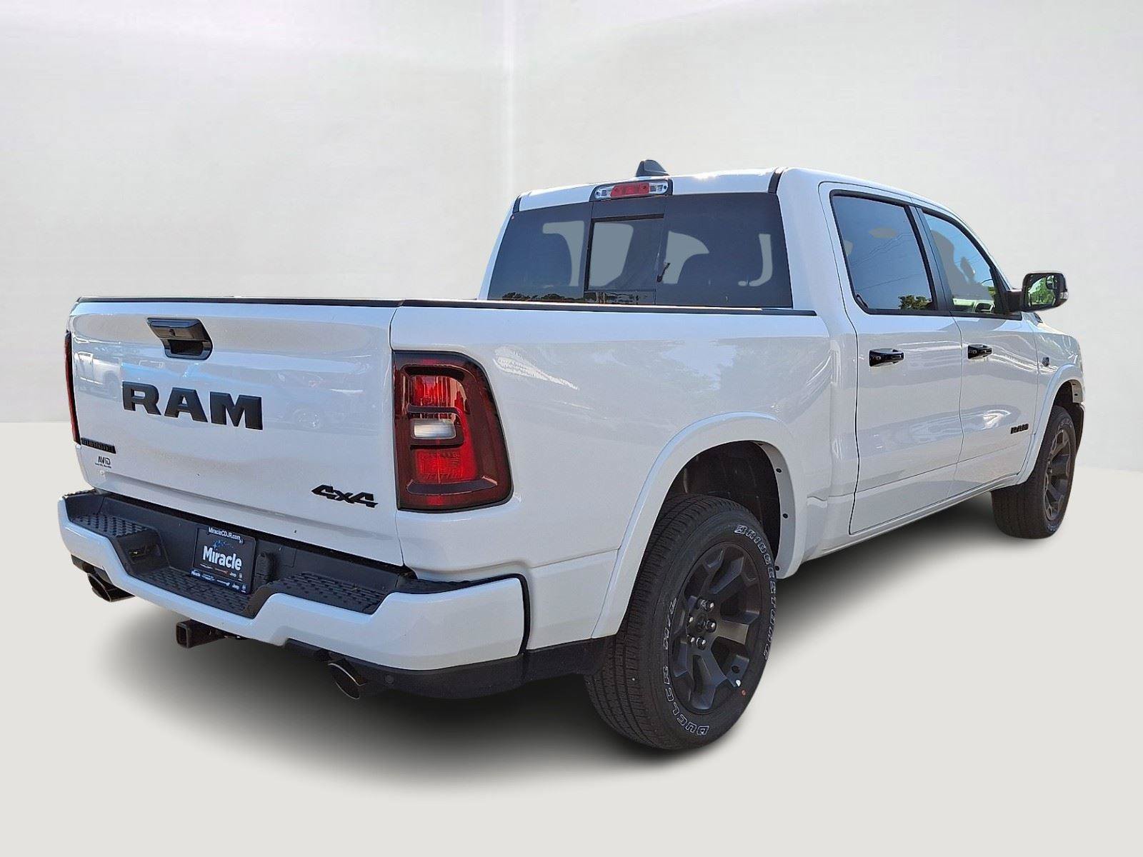 New 2026 RAM 1500 Big Horn AWD/4WD image 3