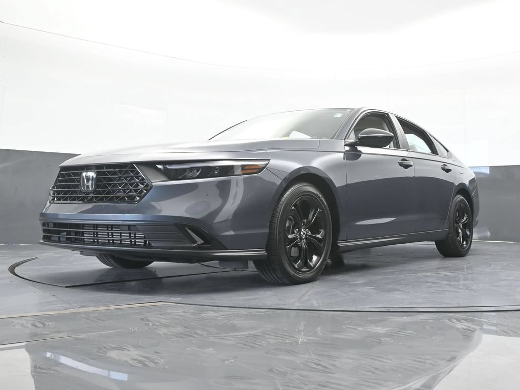 Used 2025 Honda Accord SE image 54
