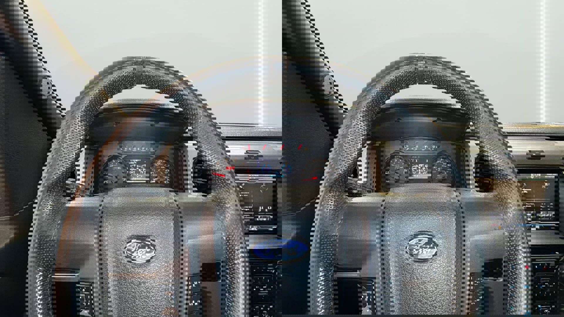 Used 2013 Ford F150 Raptor w/ Luxury Equipment Group image 29