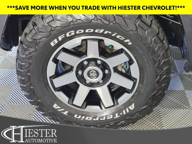 Used 2023 Toyota 4Runner TRD Off-Road AWD/4WD image 9