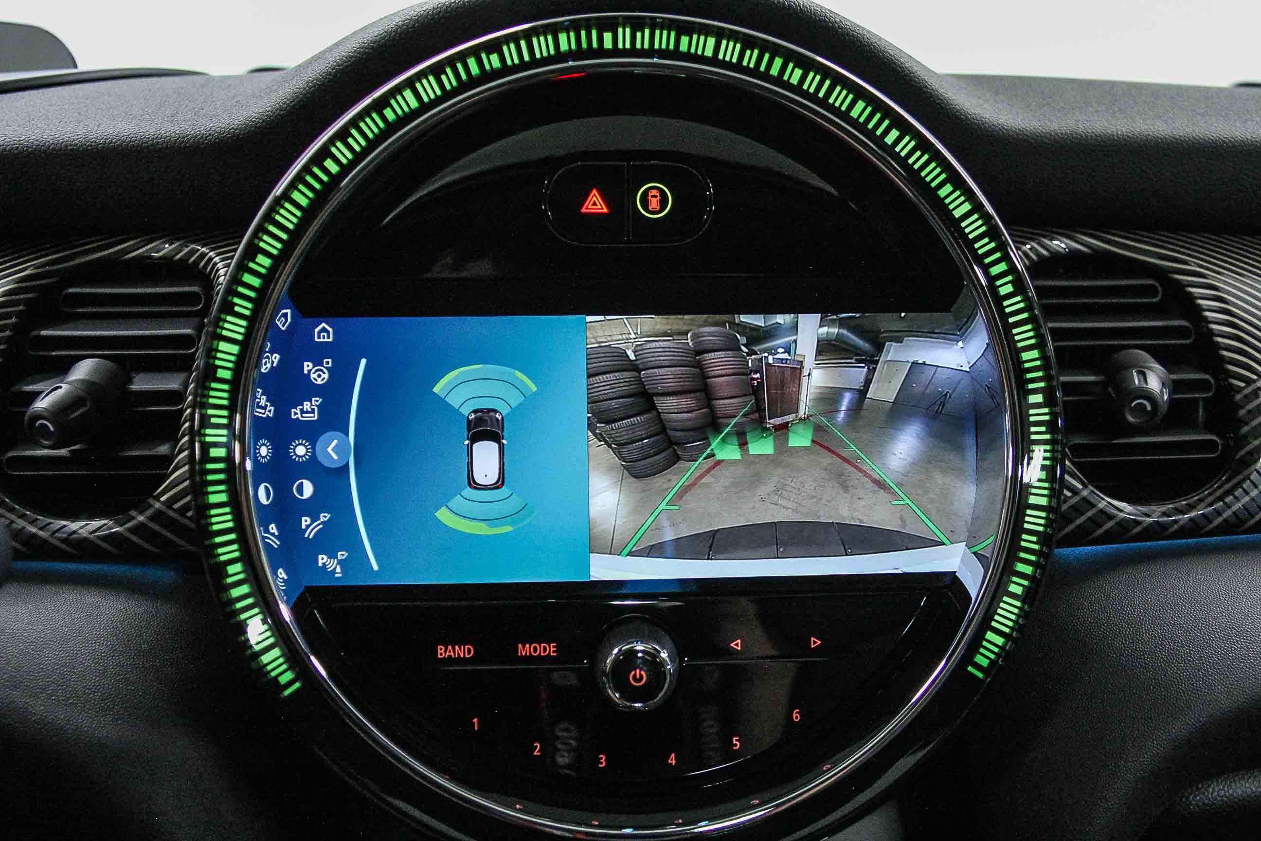 Certified 2024 MINI Cooper SE w/ MINI Resolute Edition image 23