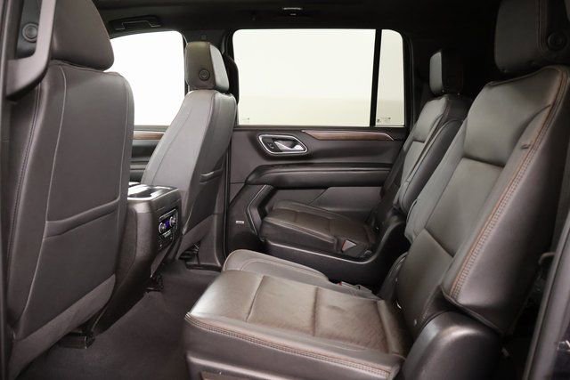 Used 2022 Chevrolet Suburban High Country w/ Premium Package image 26