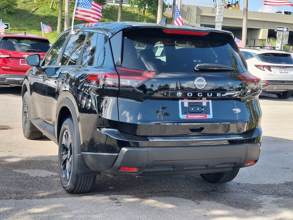 Used 2026 Nissan Rogue SV FWD image 6