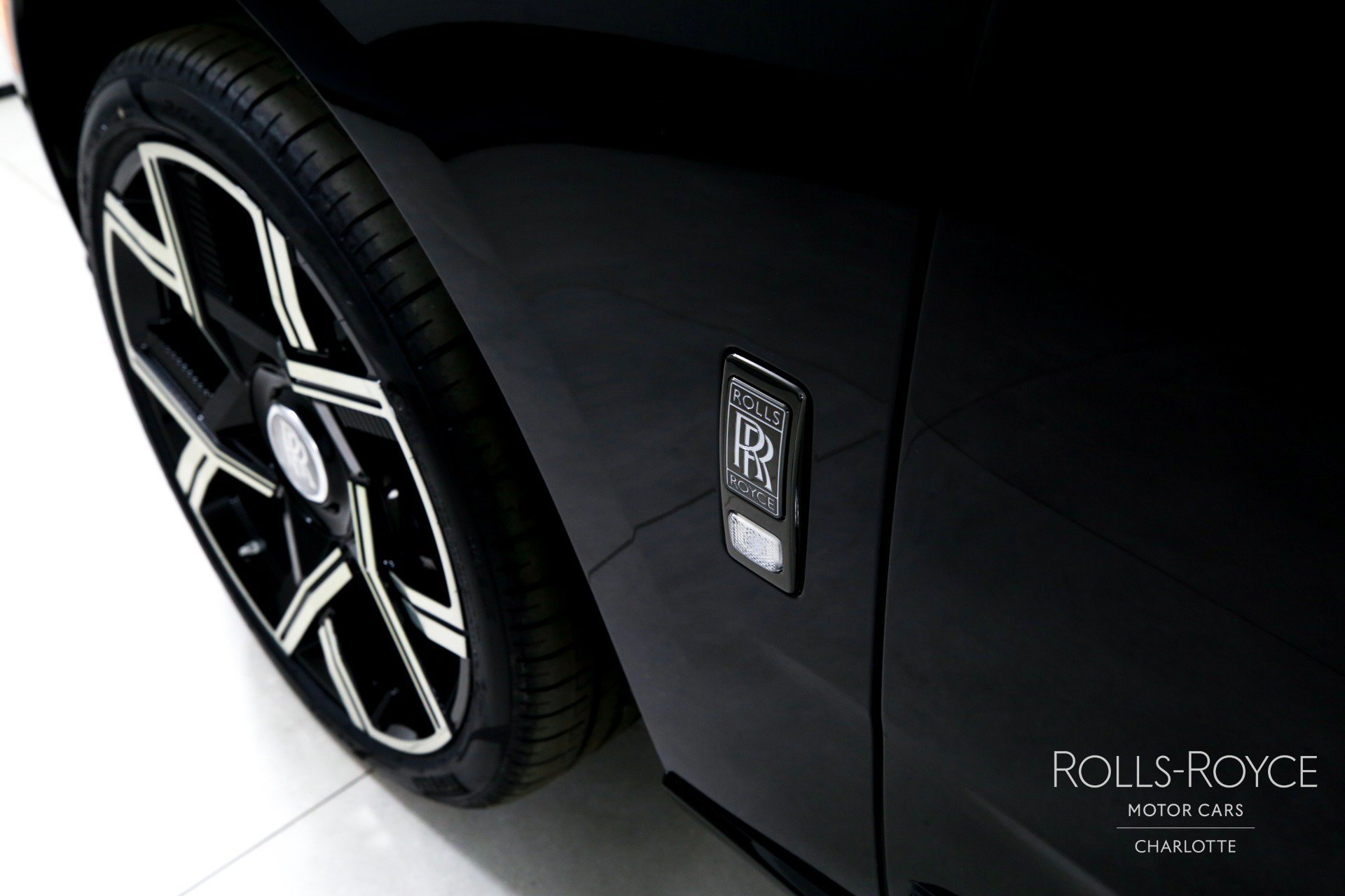 New 2026 Rolls-Royce Cullinan Black Badge AWD/4WD image 45