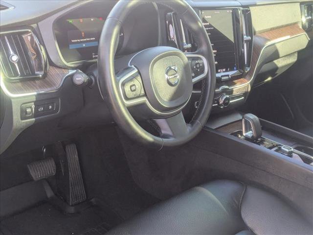 Used 2022 Volvo XC60 T8 Inscription Expression w/ Advanced Package image 10