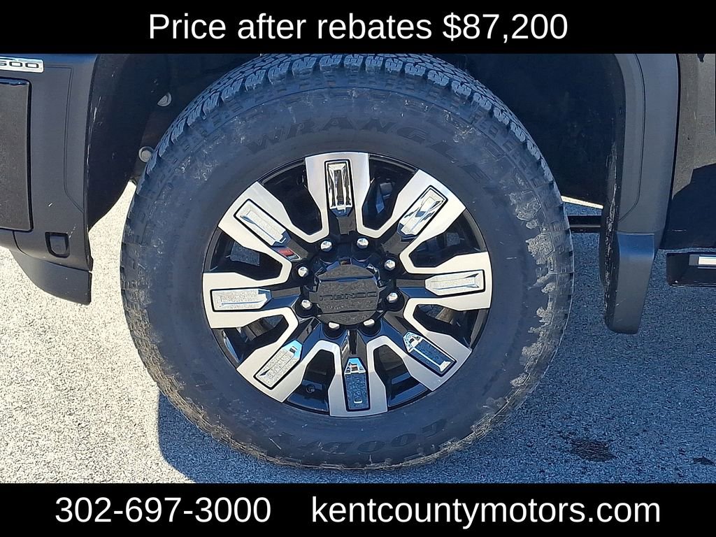 New 2026 GMC Sierra 3500 Denali w/ Denali Reserve Package image 8