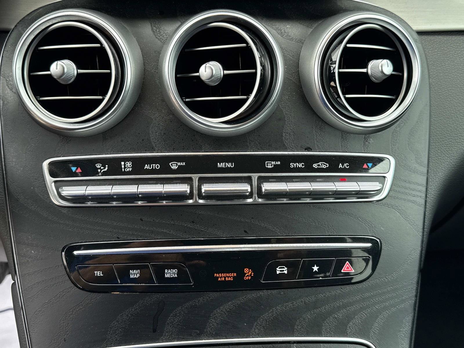 Used 2022 Mercedes-Benz GLC 300 image 26