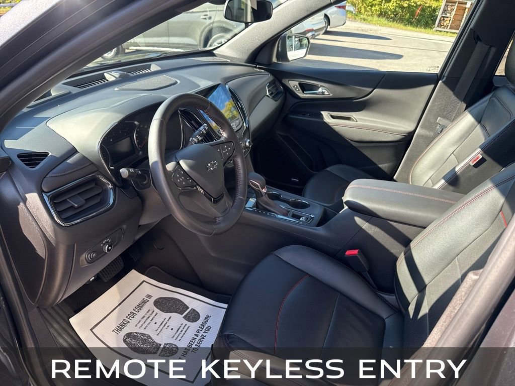 Used 2022 Chevrolet Equinox RS w/ RS Leather Package image 17