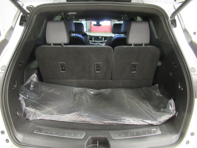 Used 2024 Buick Enclave Premium image 12