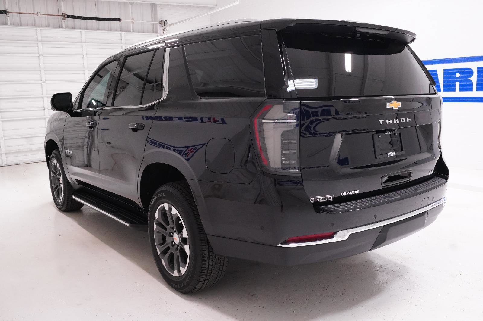 Used 2025 Chevrolet Tahoe LT w/ Comfort Package AWD/4WD image 10