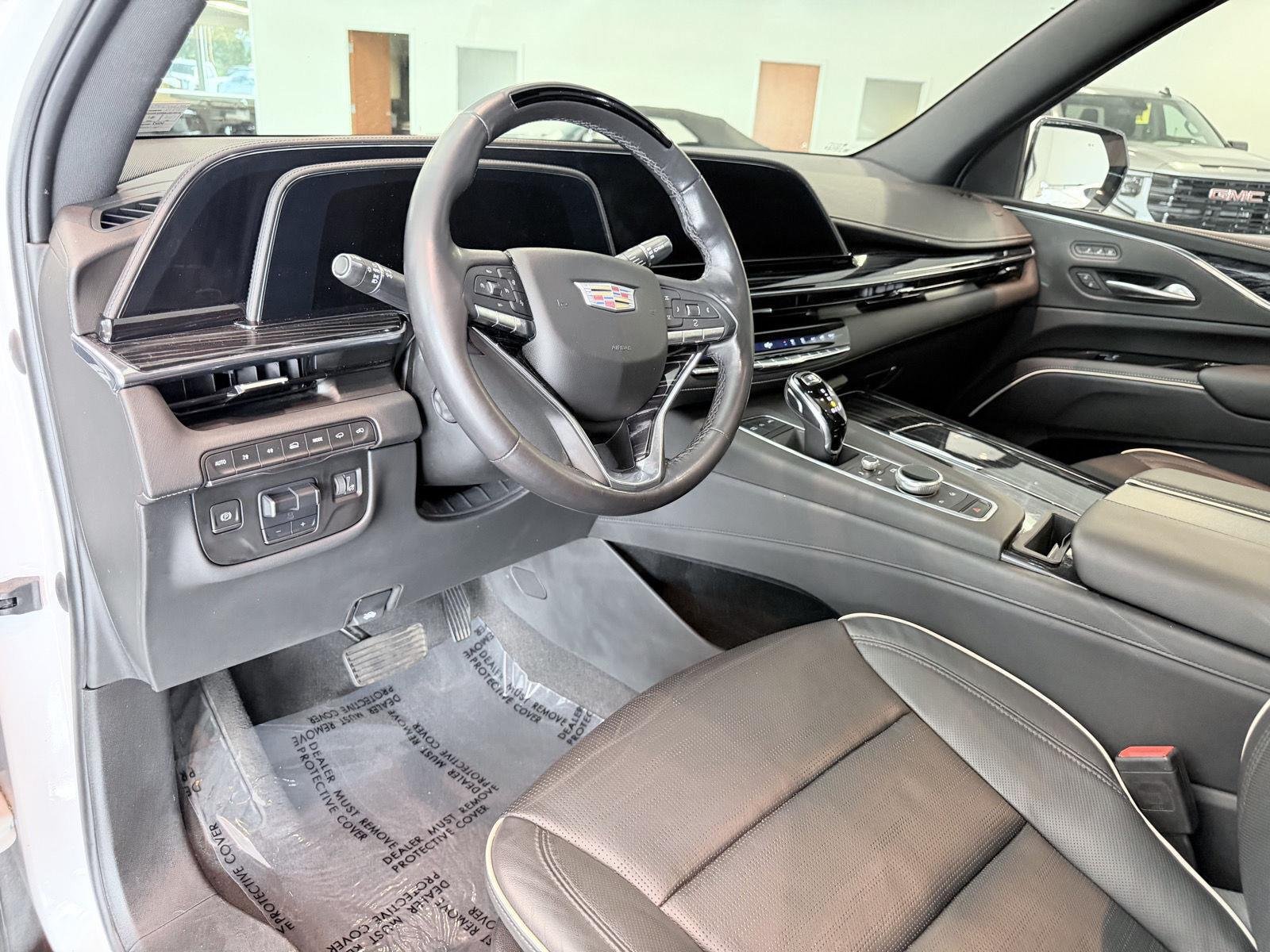 Used 2022 Cadillac Escalade Sport w/ Touring Package AWD/4WD image 40