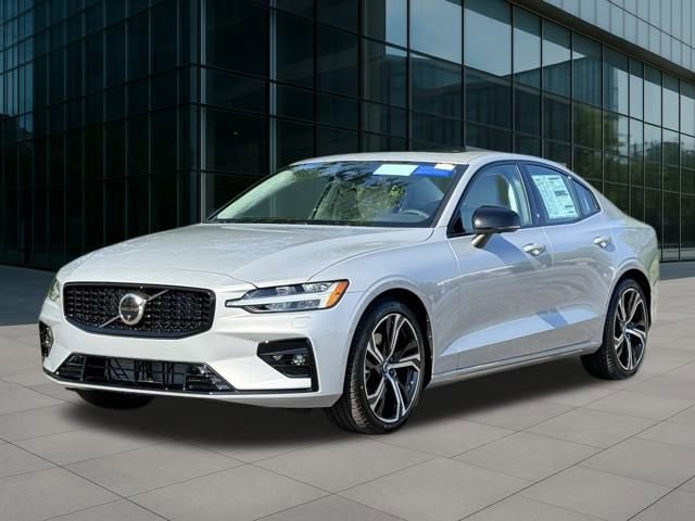 New 2024 Volvo S60 B5 Plus w/ Climate Package image 36