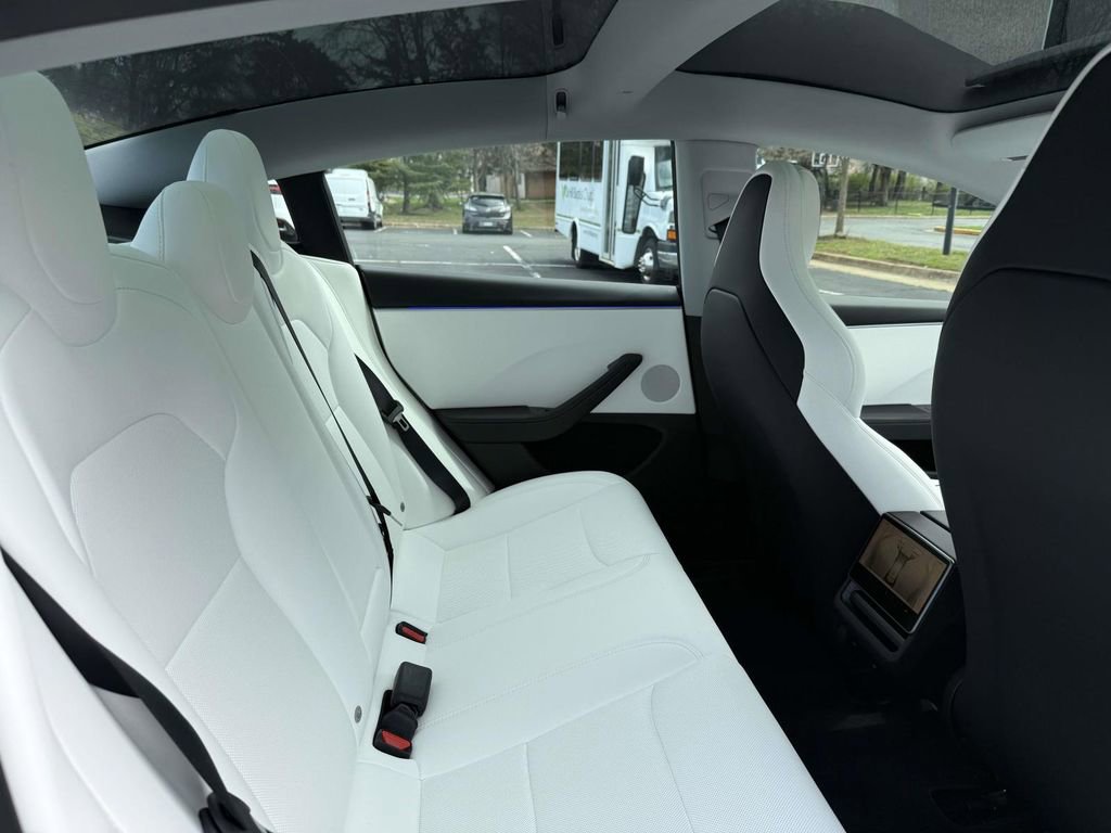Used 2025 Tesla Model 3 Performance image 16