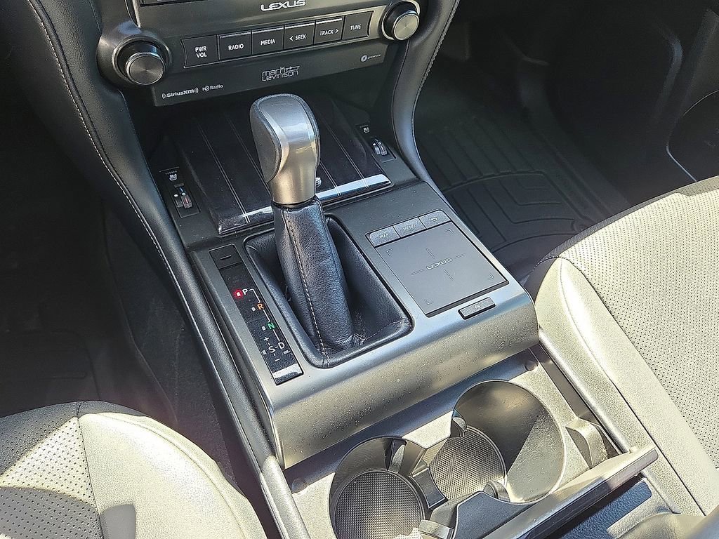 Used 2023 Lexus GX 460 Premium w/ Accessory Package image 30