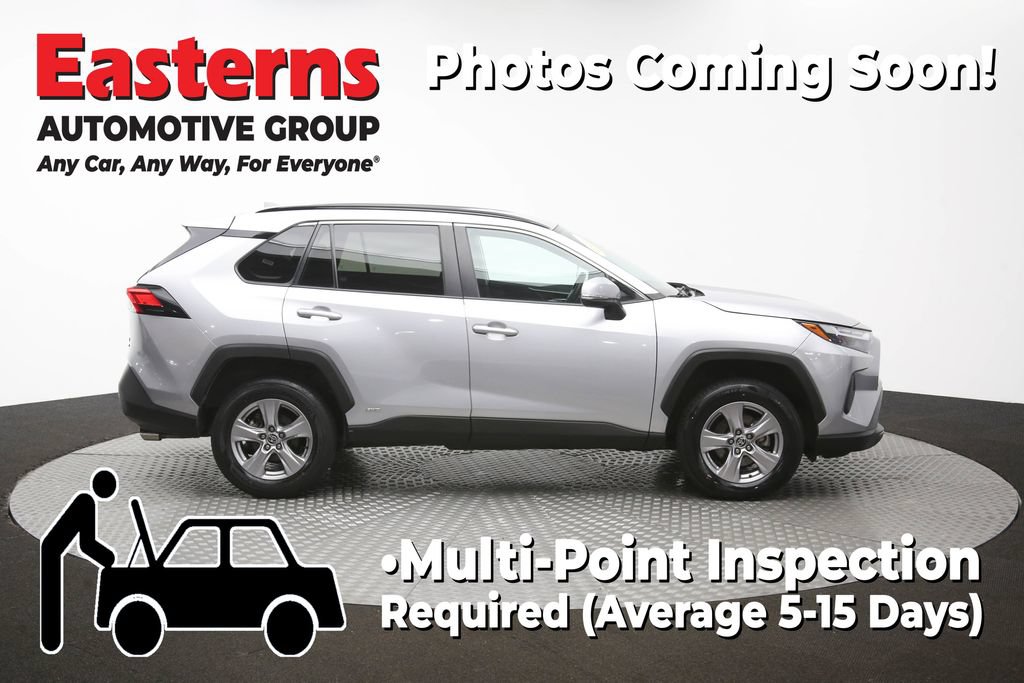 Used 2024 Toyota RAV4 XLE AWD/4WD image 43