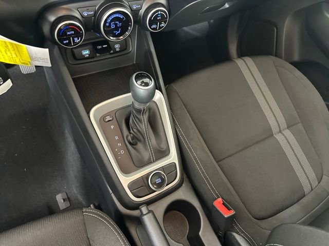 Certified 2023 Hyundai Venue SEL image 20