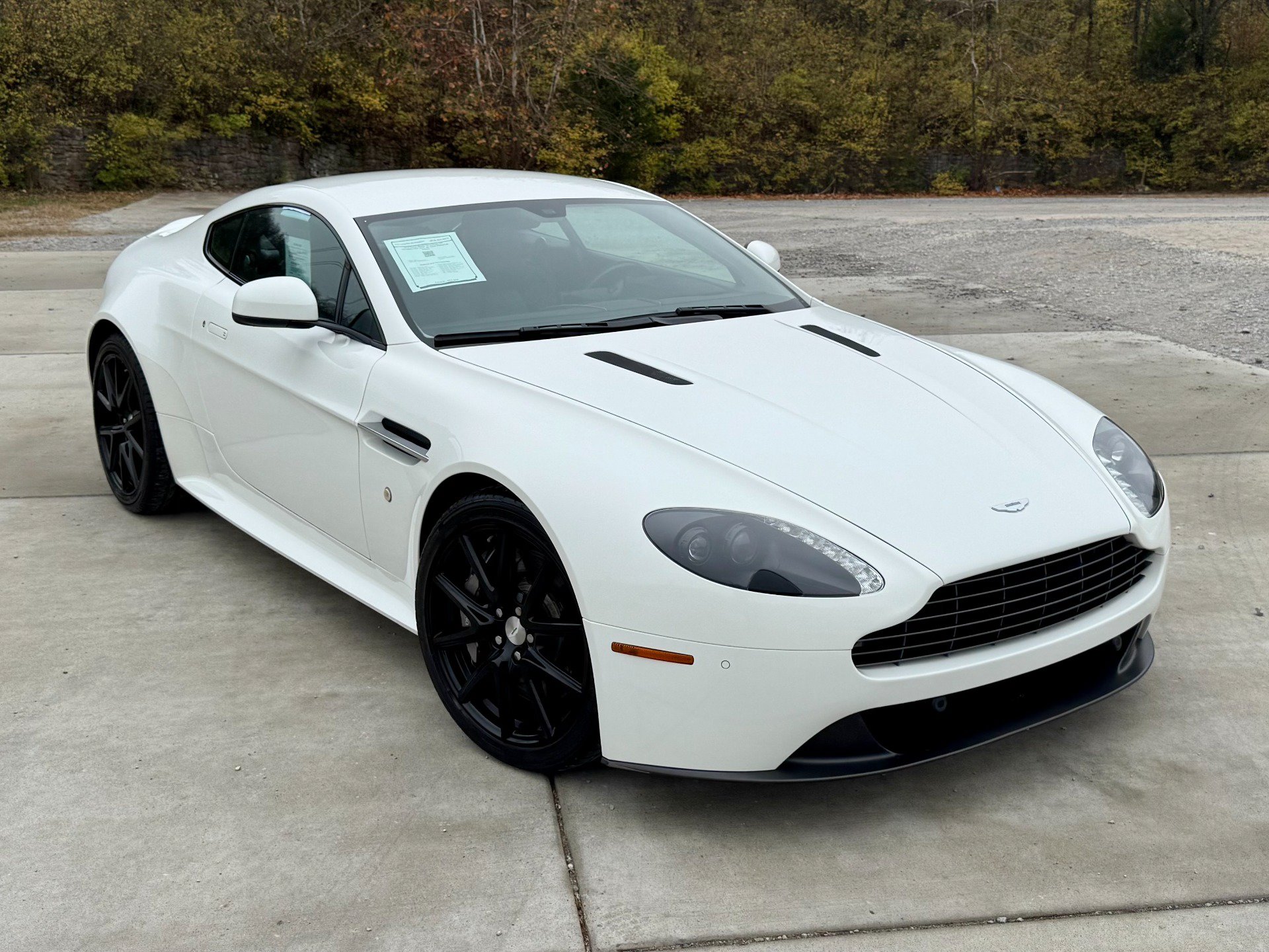 Used 2015 Aston Martin V8 Vantage GT RWD image 1