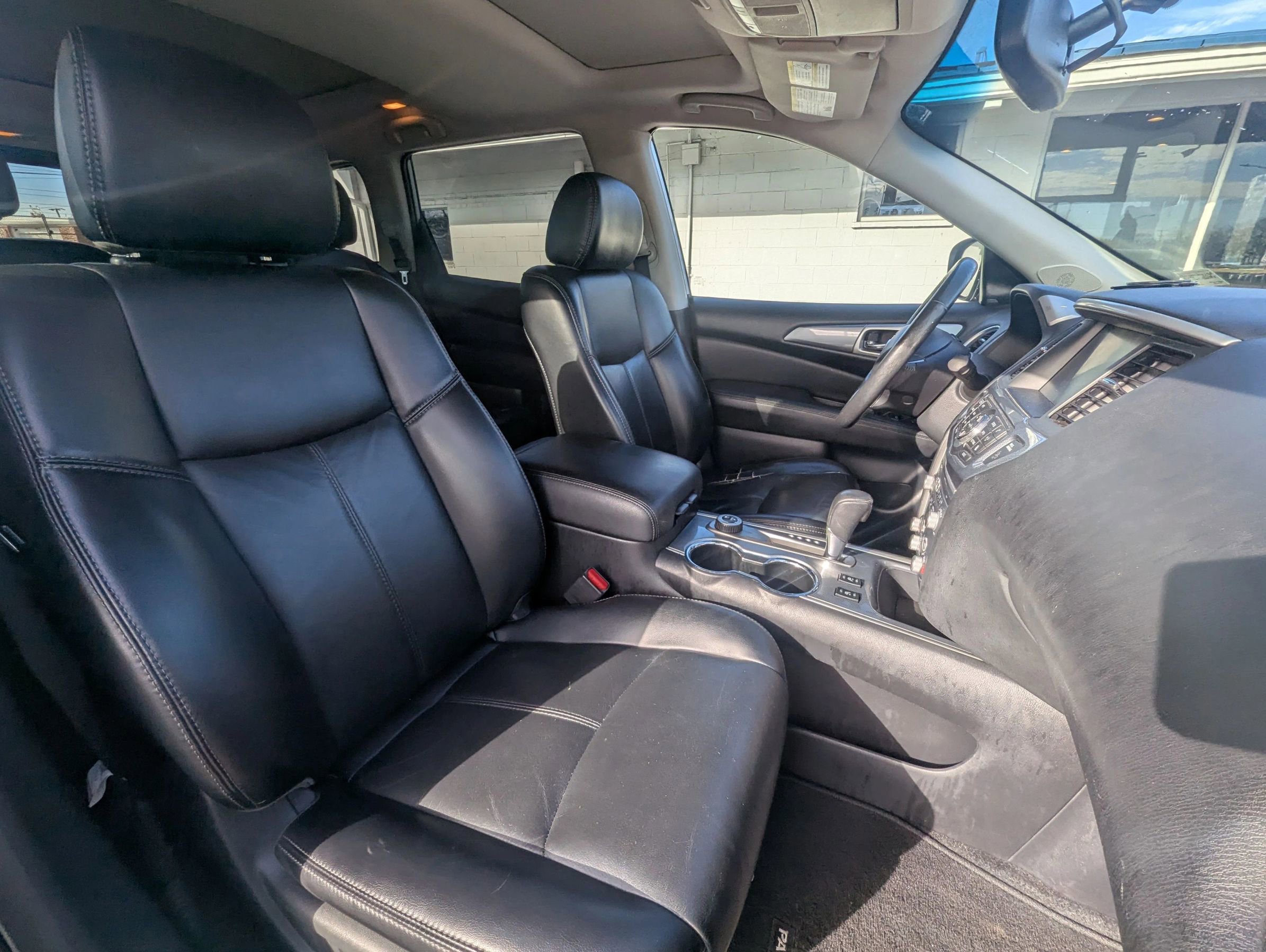 Used 2018 Nissan Pathfinder SL w/ SL Premium Package image 10