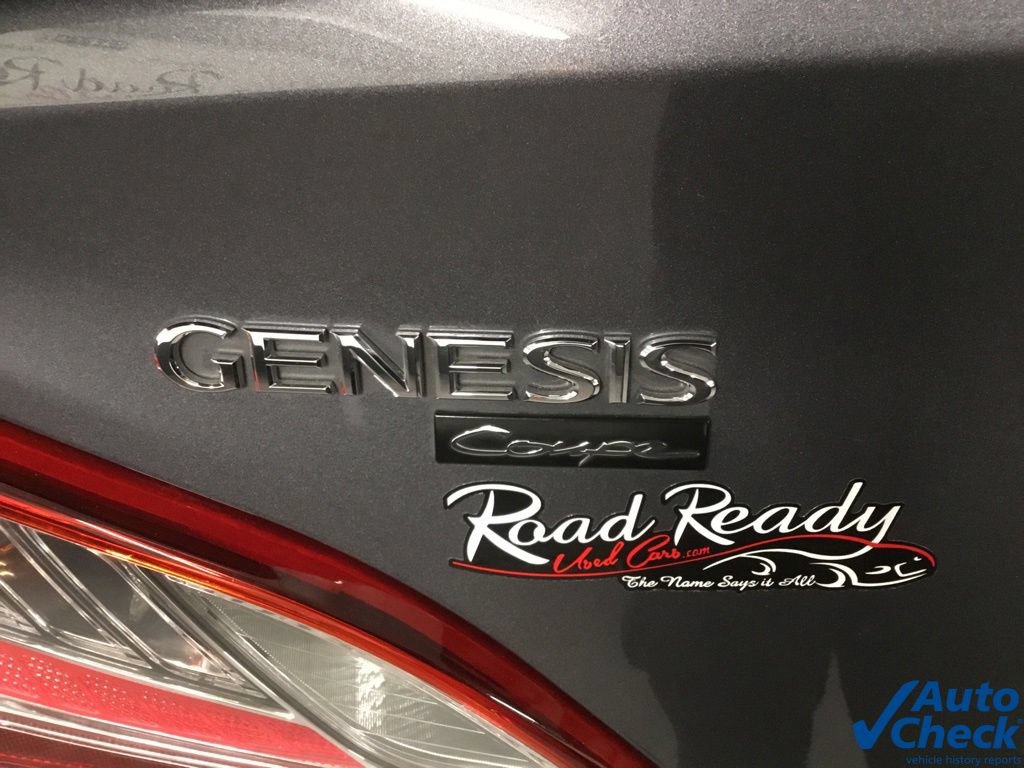 Used 2015 Hyundai Genesis 3.8 RWD image 14