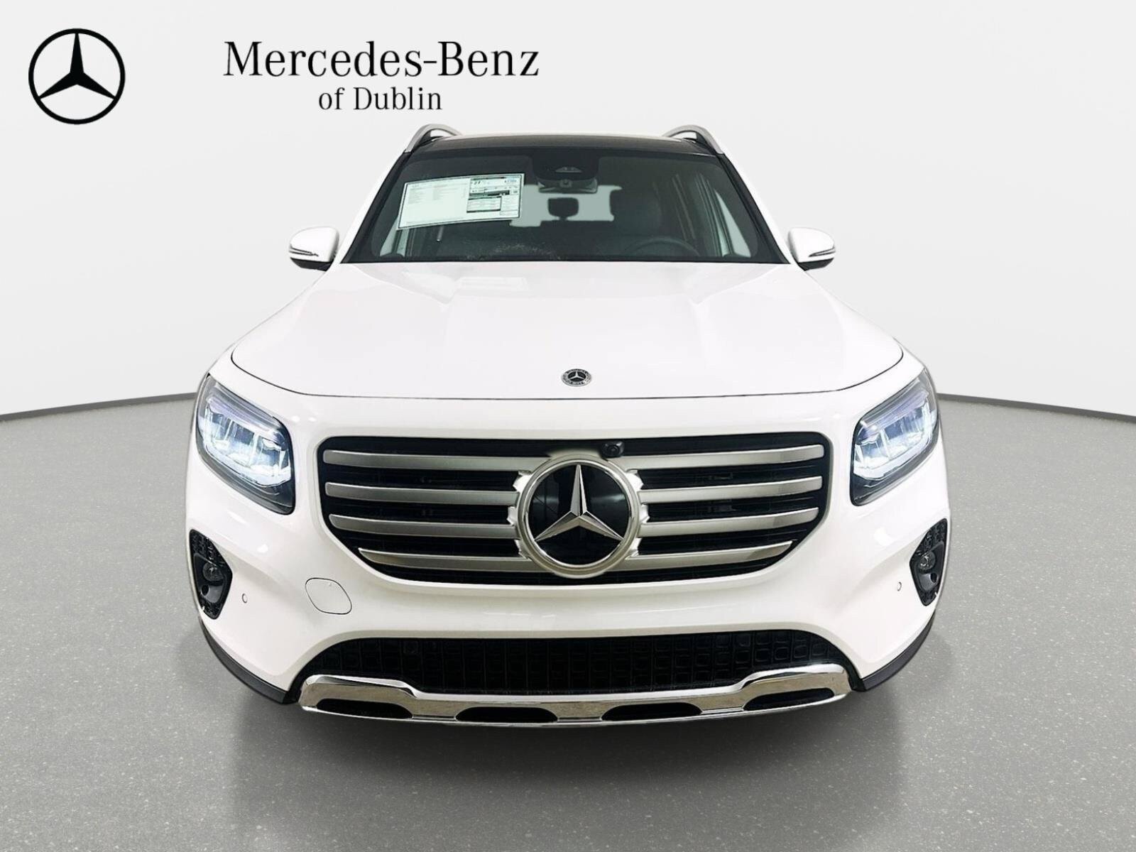 Used 2026 Mercedes-Benz GLB 250 4MATIC image 2