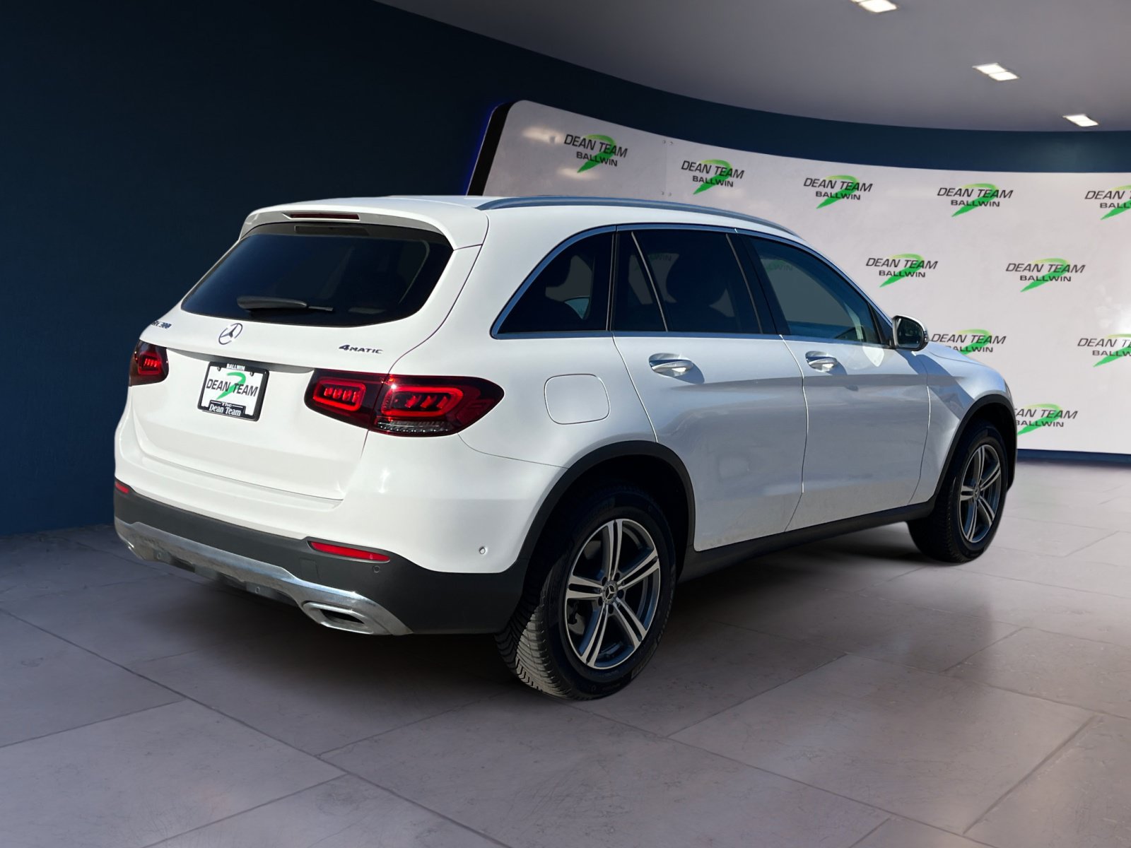 Used 2022 Mercedes-Benz GLC 300 4MATIC image 8