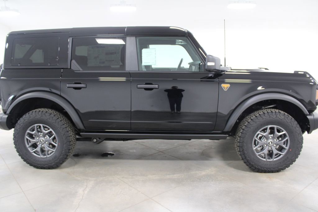 New 2025 Ford Bronco Badlands image 10