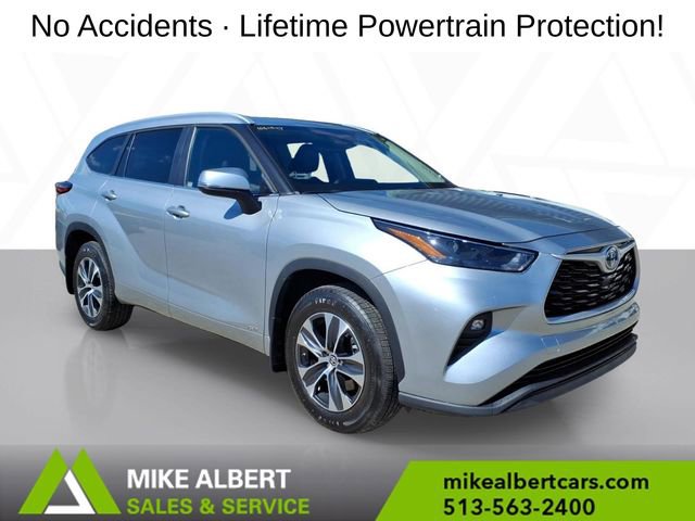Used 2023 Toyota Highlander XLE image 1