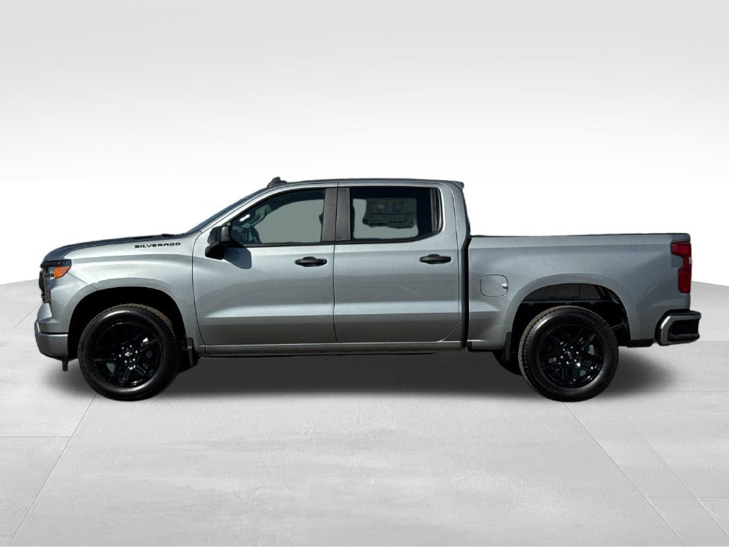 New 2026 Chevrolet Silverado 1500 Custom w/ LPO, Dark Essentials Package RWD image 2