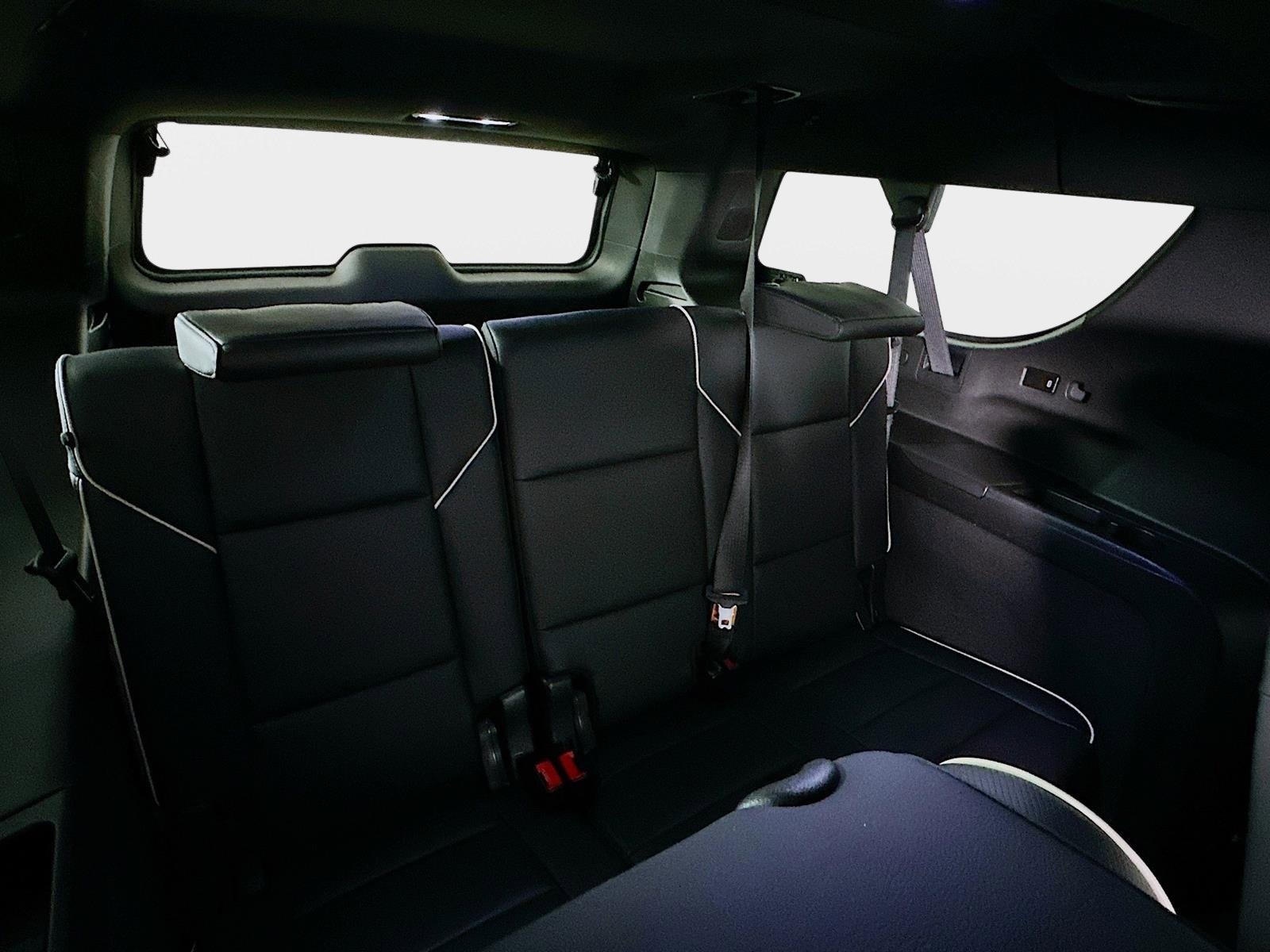 Used 2023 Cadillac Escalade ESV Premium Luxury image 30