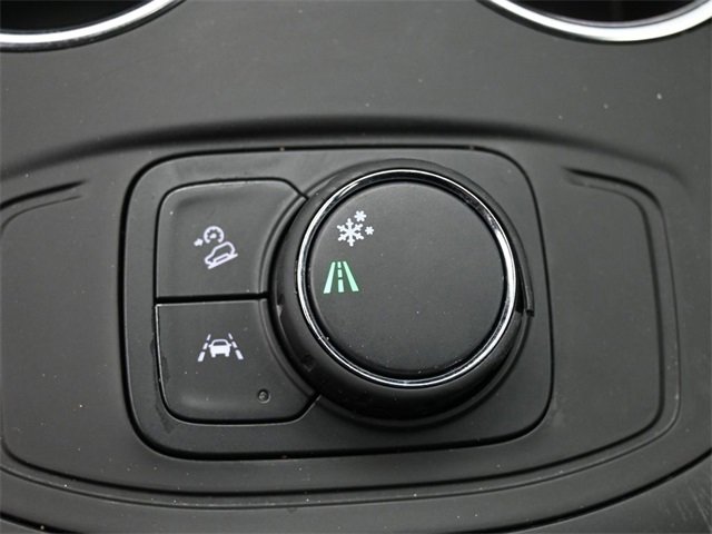 Used 2024 GMC Terrain SLE image 24