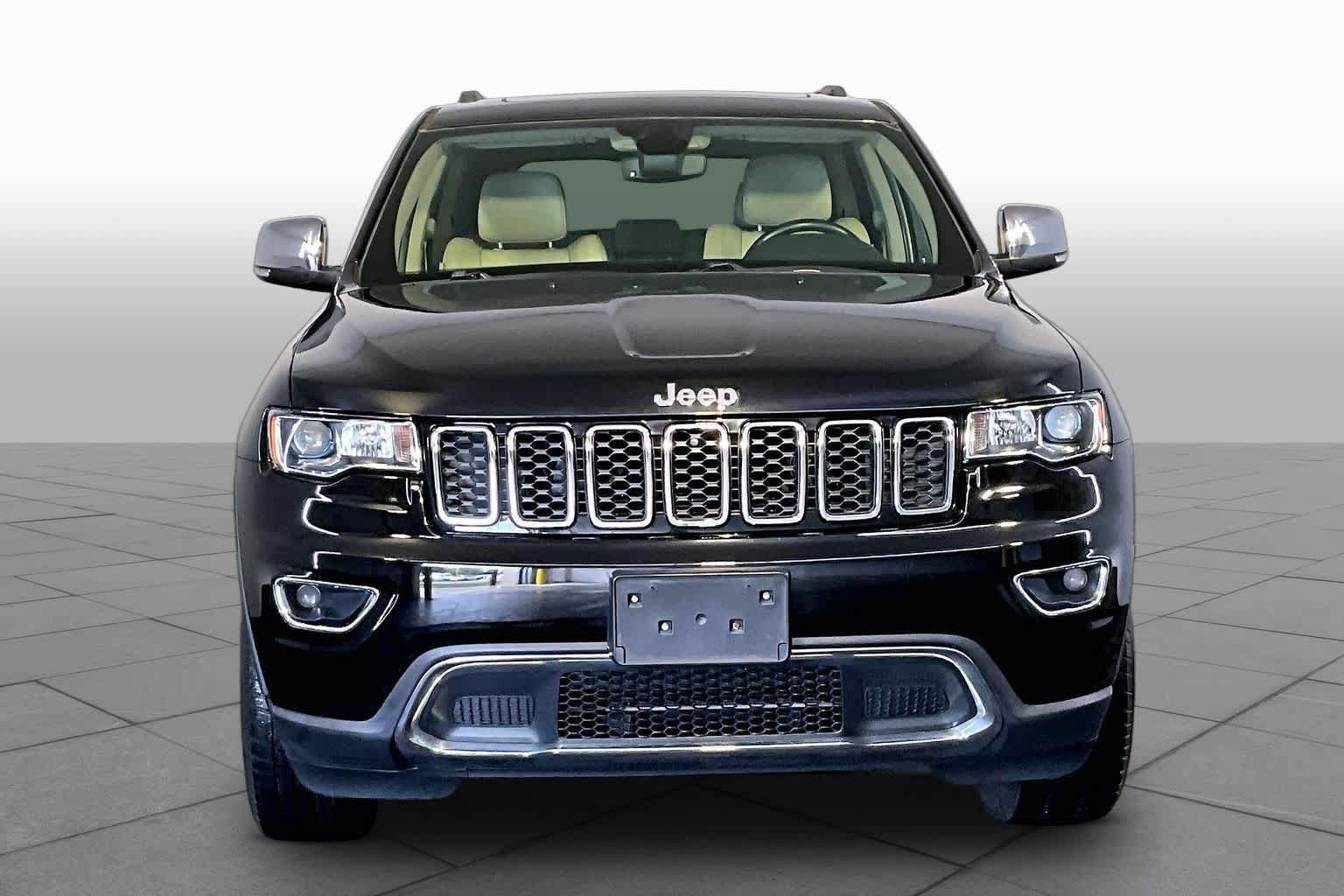 Used 2020 Jeep Grand Cherokee Limited AWD/4WD image 4