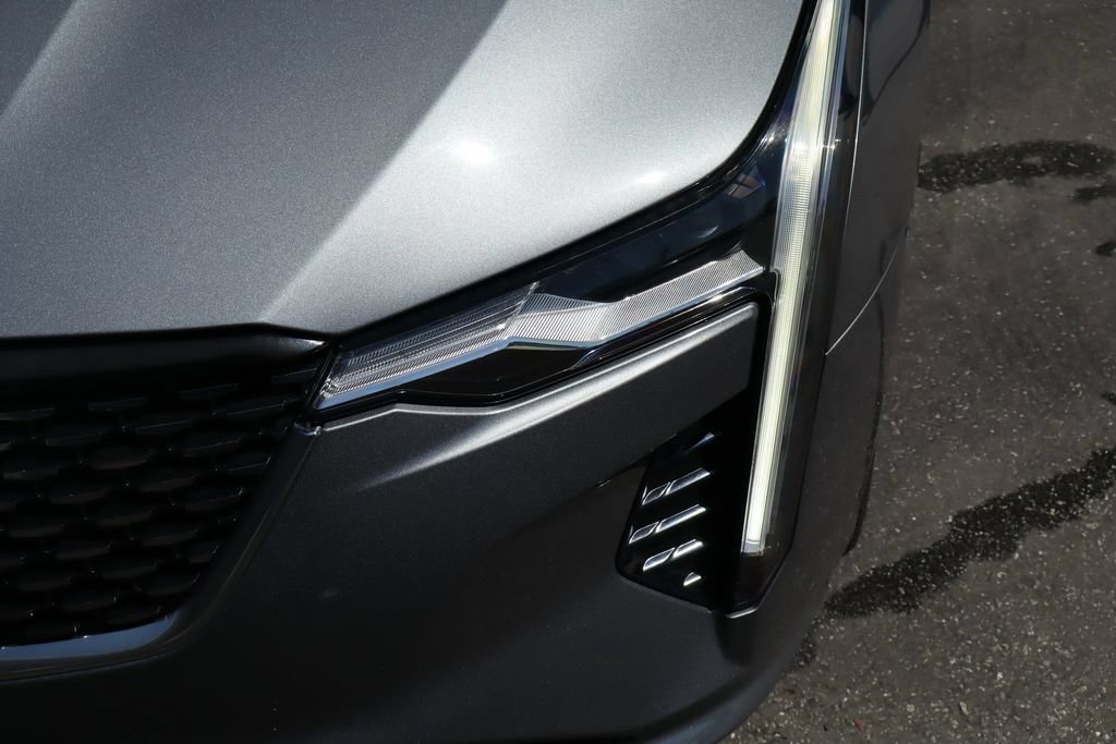 Used 2020 Cadillac CT4 Premium Luxury RWD image 8