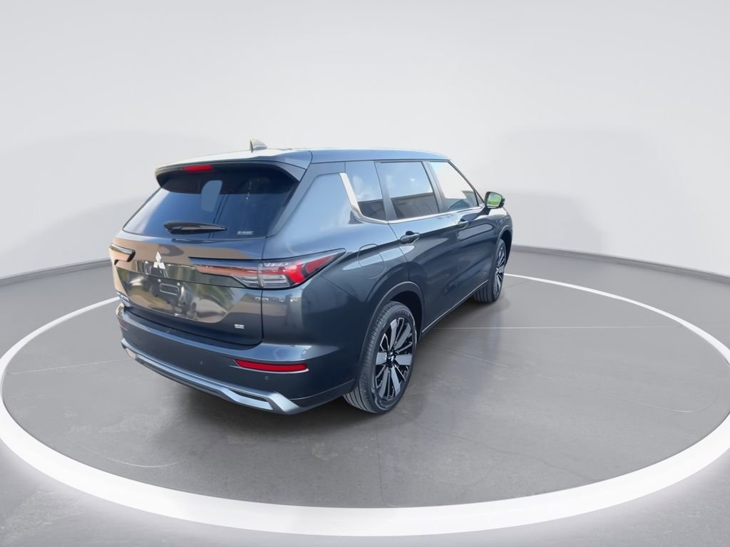 New 2025 Mitsubishi Outlander SE image 8