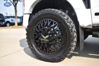 New 2025 Ford F450 XLT w/ 360-Degree Camera Package image 13