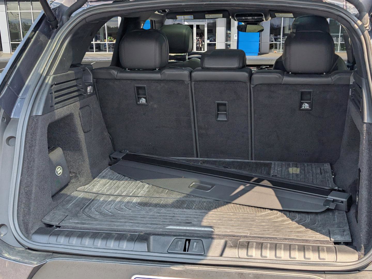 Used 2023 Land Rover Range Rover Sport SE image 11