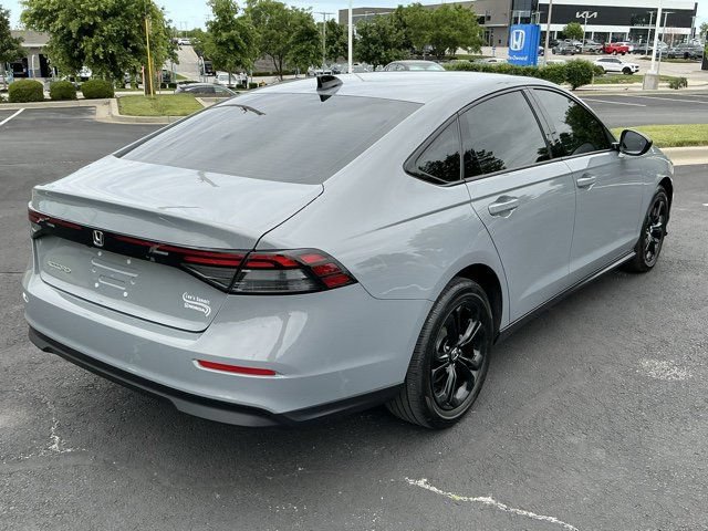 Used 2025 Honda Accord SE image 3