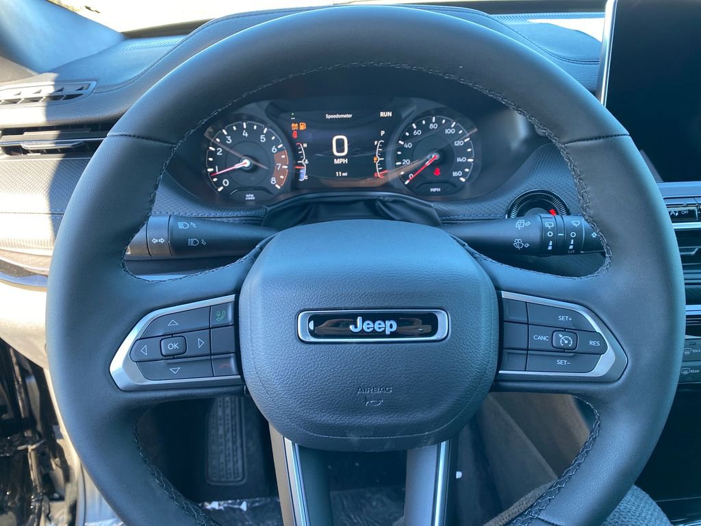 New 2026 Jeep Compass Latitude w/ Sun and Sound Group image 15