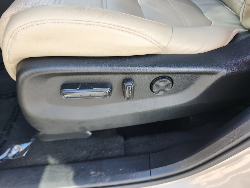 Used 2017 Honda CR-V EX-L image 26