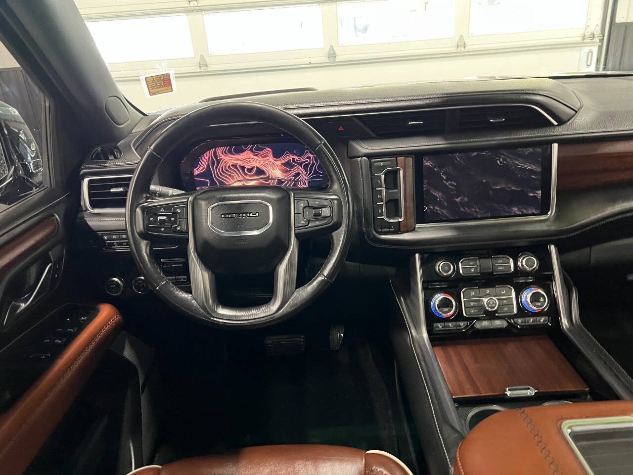 Used 2023 GMC Yukon Denali Ultimate AWD/4WD image 8
