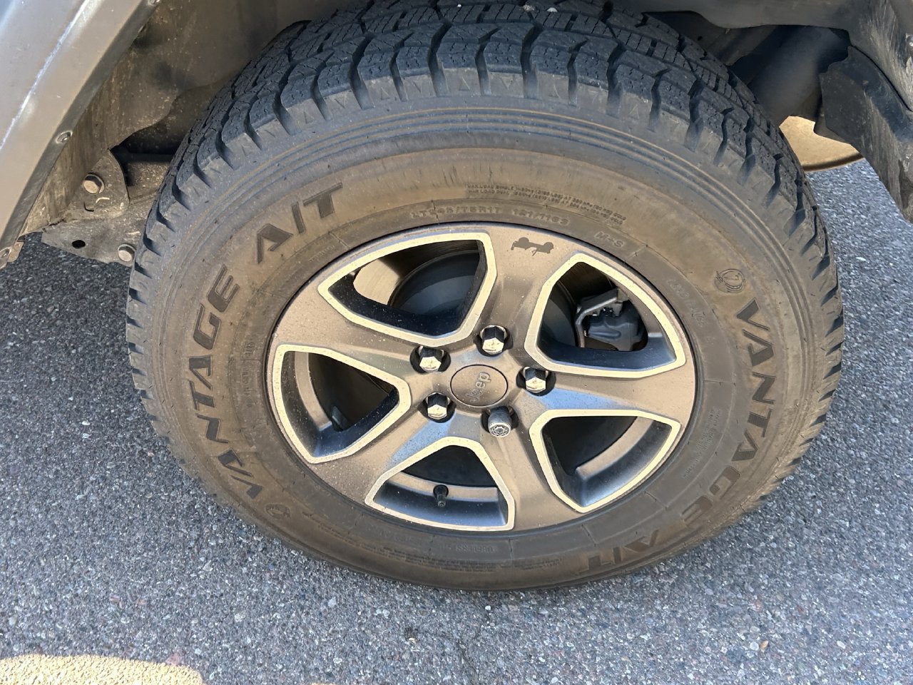 Used 2018 Jeep Wrangler Unlimited Sport S AWD/4WD image 8