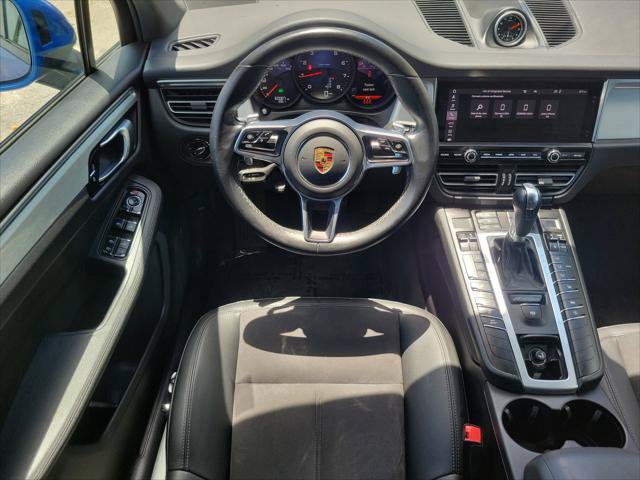 Used 2021 Porsche Macan w/ Premium Package AWD/4WD image 10