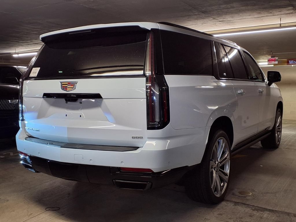 New 2026 Cadillac Escalade ESV Platinum Sport AWD/4WD image 7