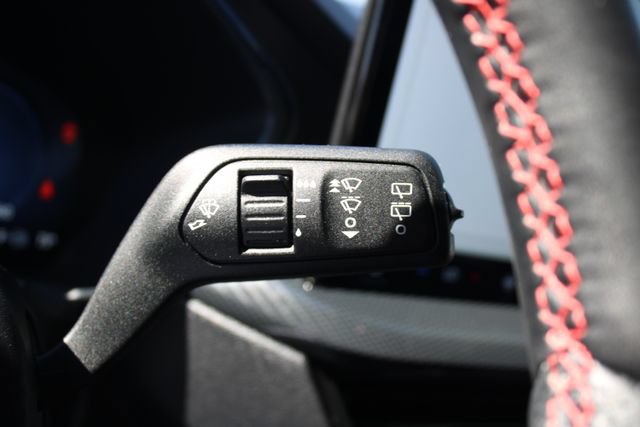 Used 2025 Ford Escape ST-Line Select w/ Tech Pack #2 AWD/4WD image 34