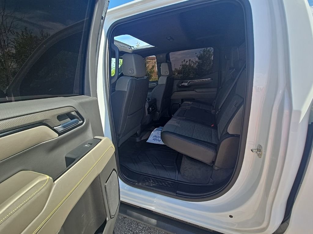 Used 2023 Chevrolet Silverado 1500 ZR2 w/ Technology Package image 36