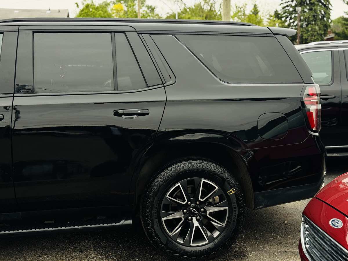 Used 2024 Chevrolet Tahoe Z71 w/ Z71 Off-Road Package AWD/4WD image 8