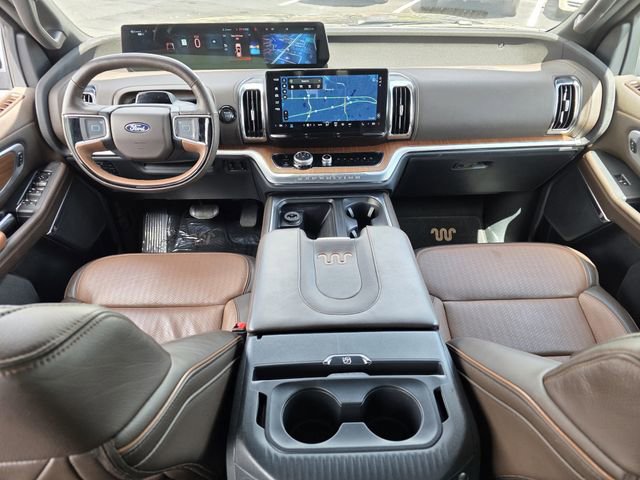 Used 2025 Ford Expedition King Ranch AWD/4WD image 8